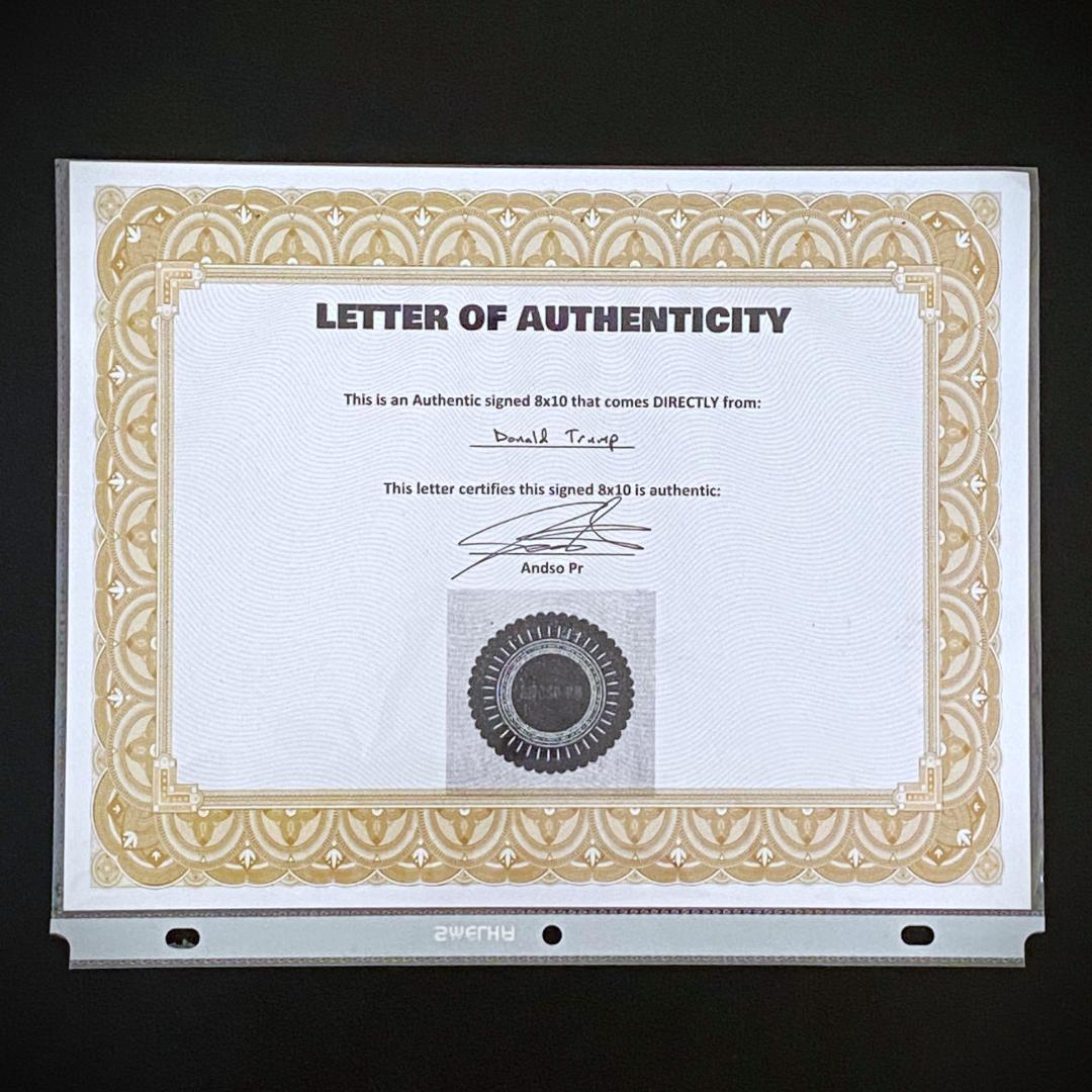 レア】ドナルド・トランプ☆直筆サイン入りフォト☆証明書付 - メルカリ