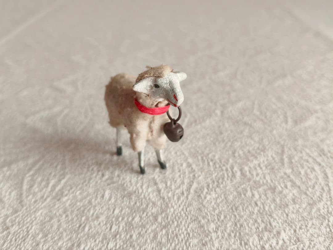 【Daisyさま】antique sheep ✵ *クリスマスの 羊さん (s)