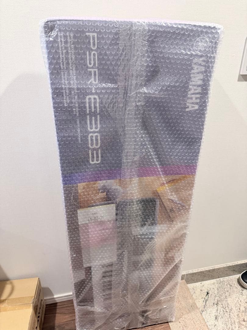 YAMAHA ( ヤマハ )PSR-E383 ポータブルキーボード Yamaha PSR-E383 61-Key Portable Keyboard With Power Adapter