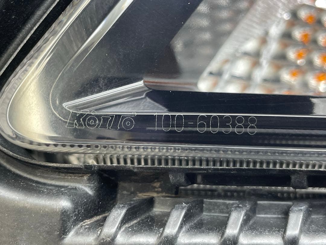 スバル レガシィBN9 BS9後期 左ライト KOITO 100-60388 - メルカリ