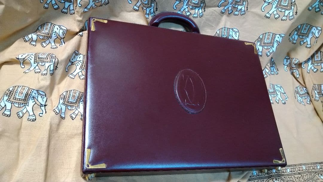 2029✡ カルティエ アタッシュケース マストライン