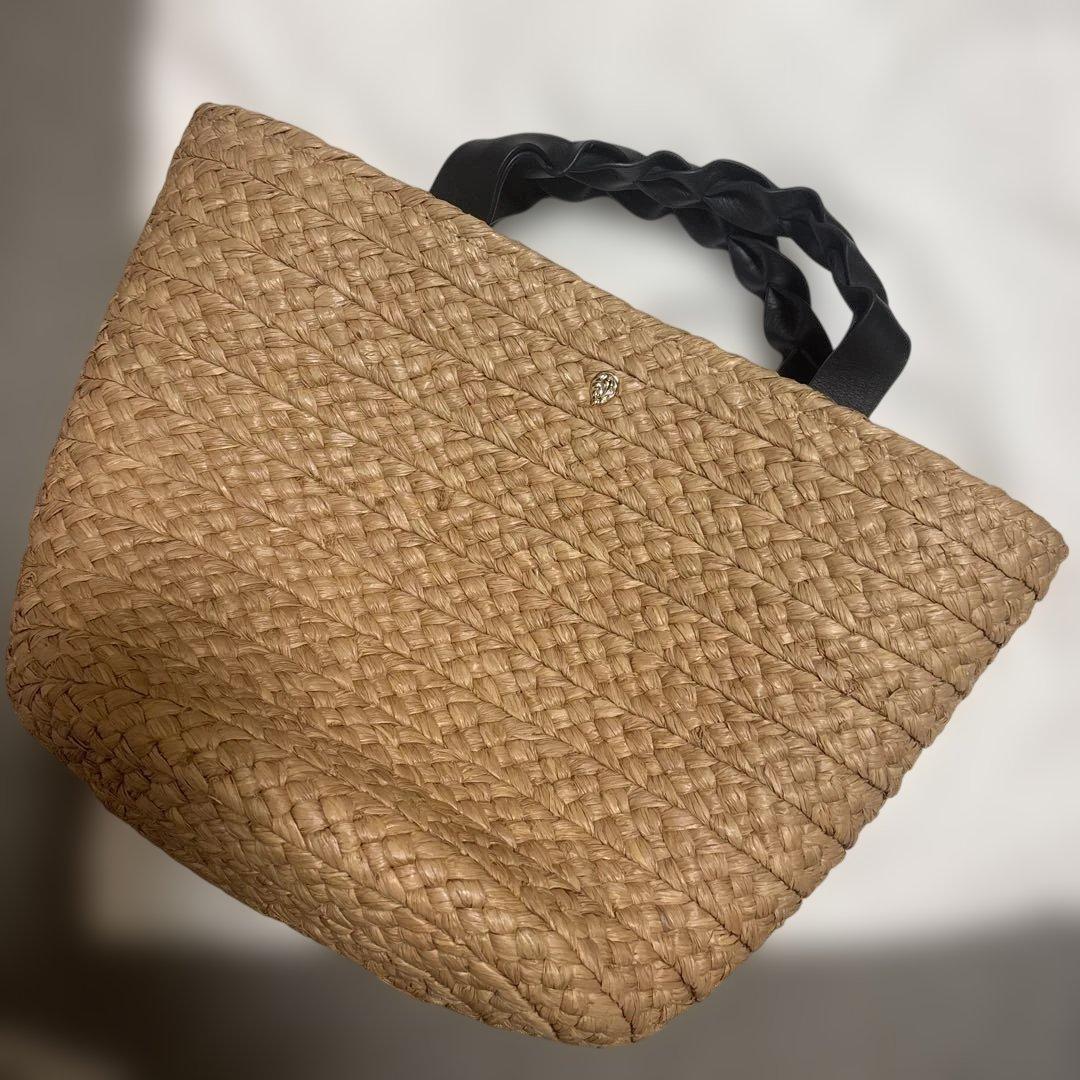 値下げ！HELEN KAMINSKI かごバッグ 編み込みデザイン 中古・古着通販】HELEN KAMINSKI (ヘレンカミンスキー) カゴバッグ