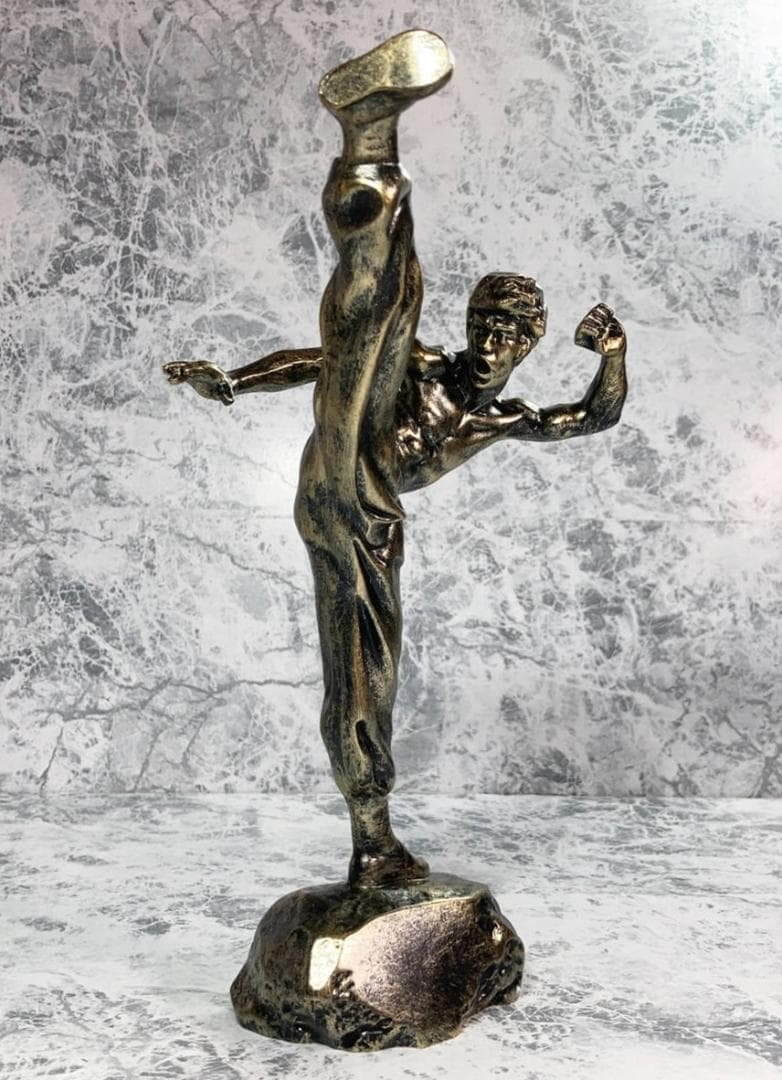 「ブルース・リー　銅像風 フィギュア　ブロンズ」jo-db BruceLee_0a58959d-bfcc-4a88-