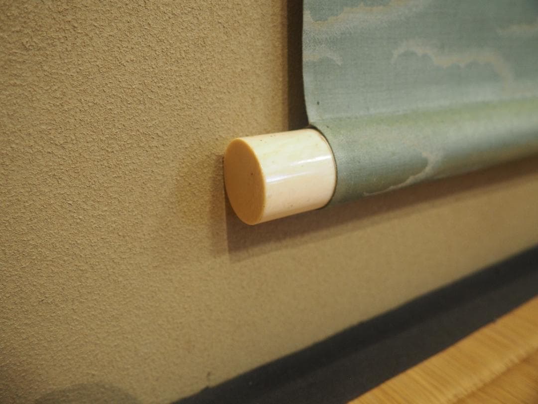 渓谷洶史之図 田中頼璋自筆掛軸 嘉本周石極箱 - メルカリ