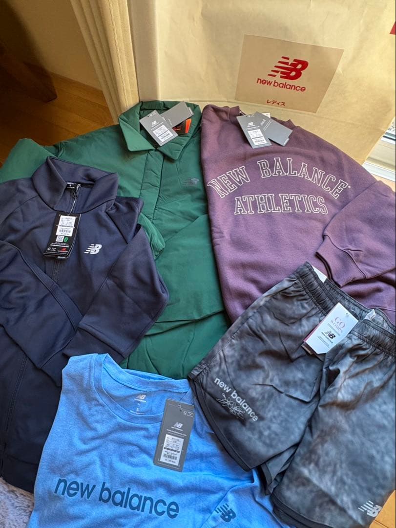 ニューバランス レディース福袋 5点 M - メルカリ