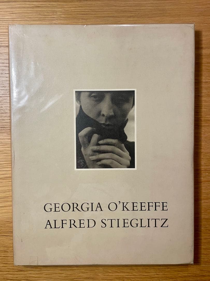 ia O'Keeffe Alfred Stieglitz ハードカバー The Photography of Alfred Stieglitz: Georgia O'Keeffe's Enduring