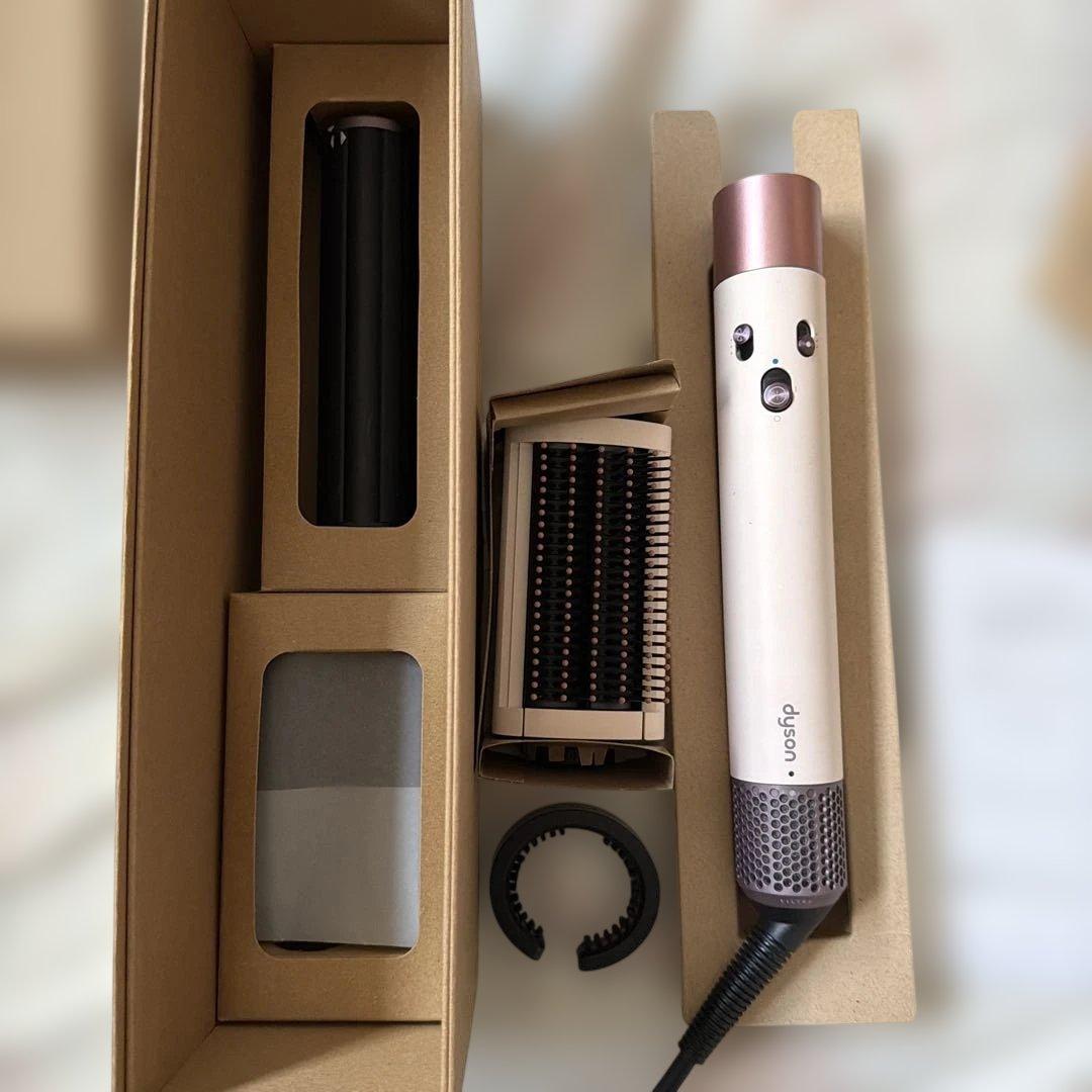 Dyson Airwrap ホワイト・ローズゴールド Dyson Airwrap ホワイト・ローズゴールド - メルカリ