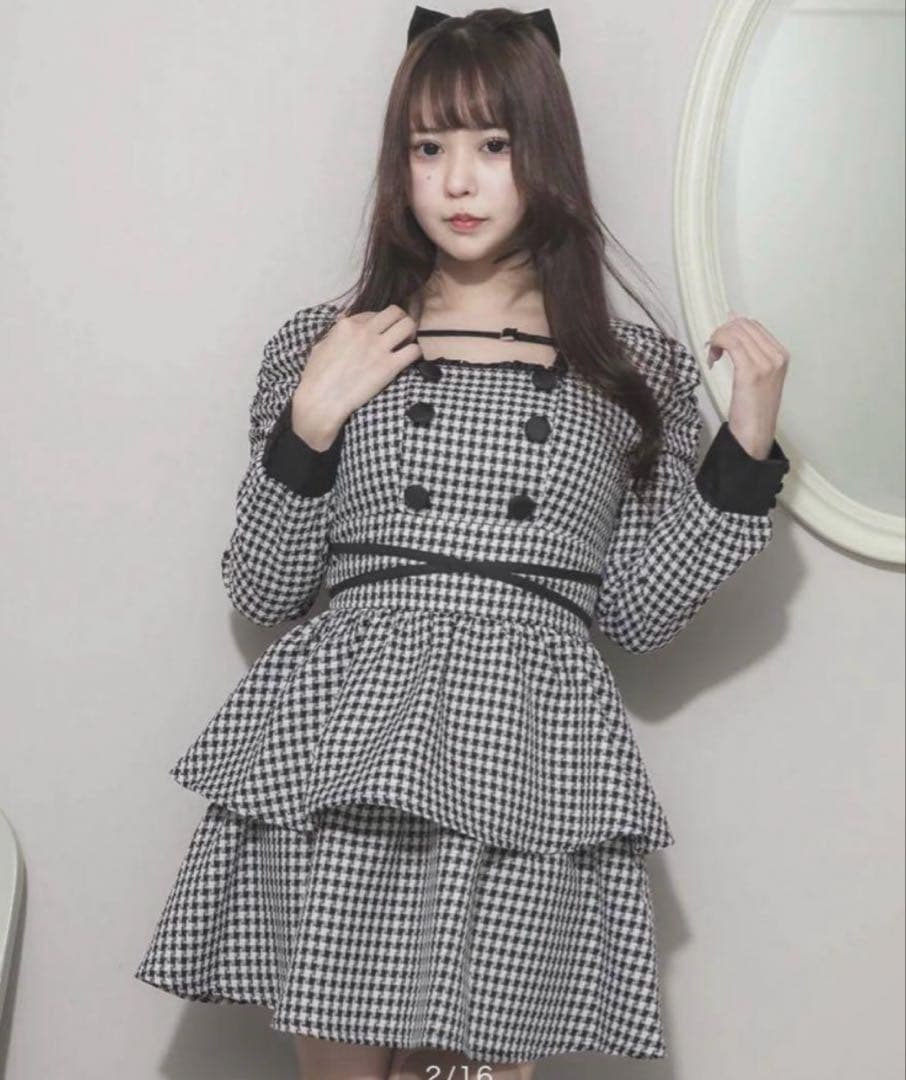 pium クロスベルトティアードワンピース クロスベルトティアードワンピース – pium