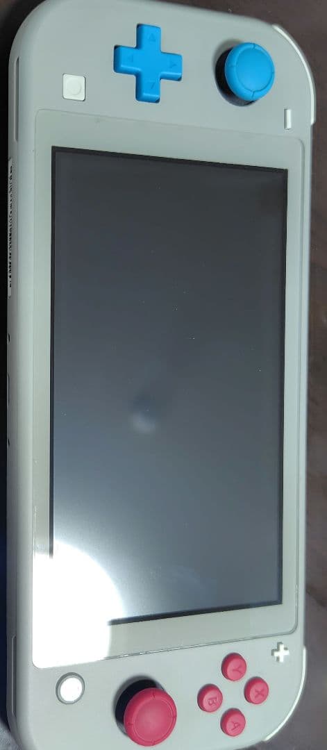 スイッチライト　ソード＆シールドモデル ニュースリリース : 2019年7月10日 - 携帯専用「Nintendo Switch Lite