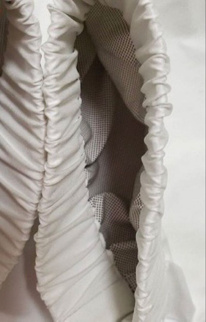 MONCLER 22s オールホワイト ナイロンジャケットブルゾン(売りつくし