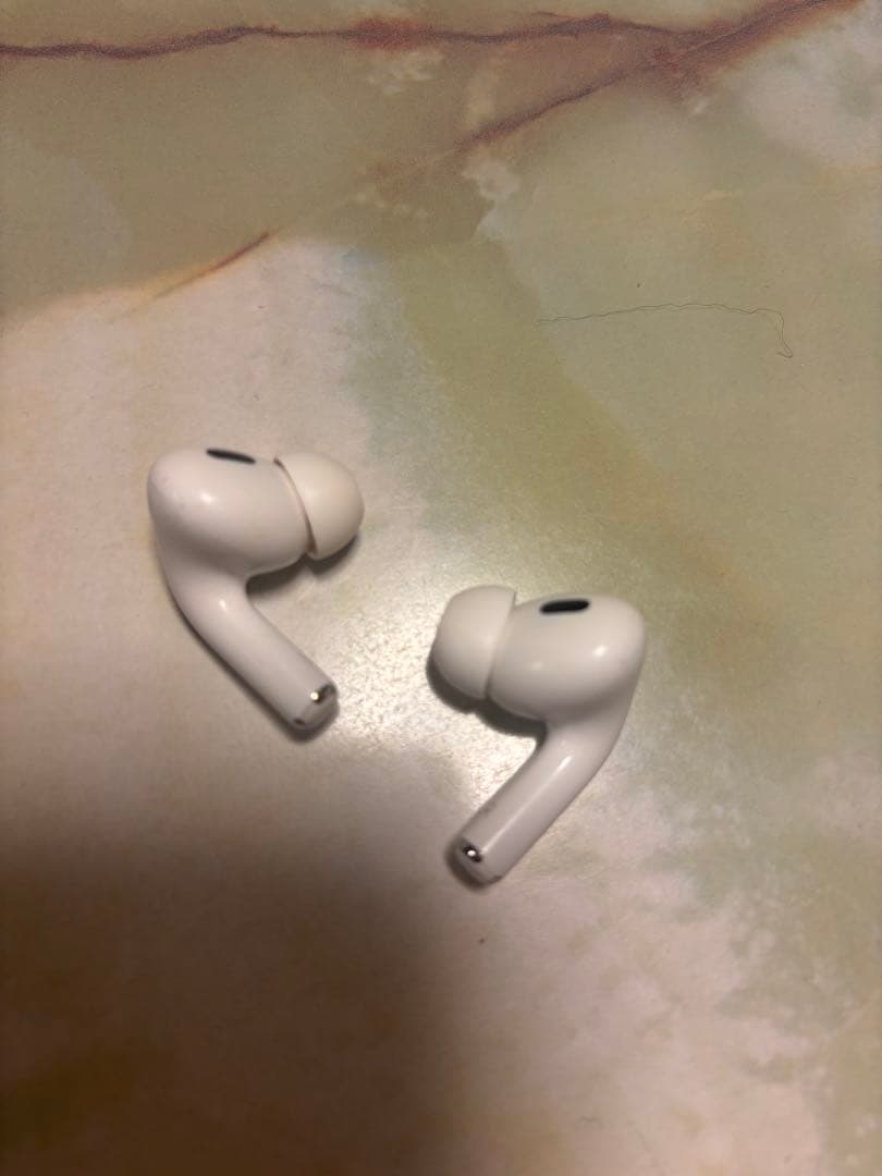 シ*ウ様 Airpods Pro 第2世代 イヤホンのみ 楽天市場】左耳のみ Apple AirPods Pro 第2世代 国内正規品 片耳 純正