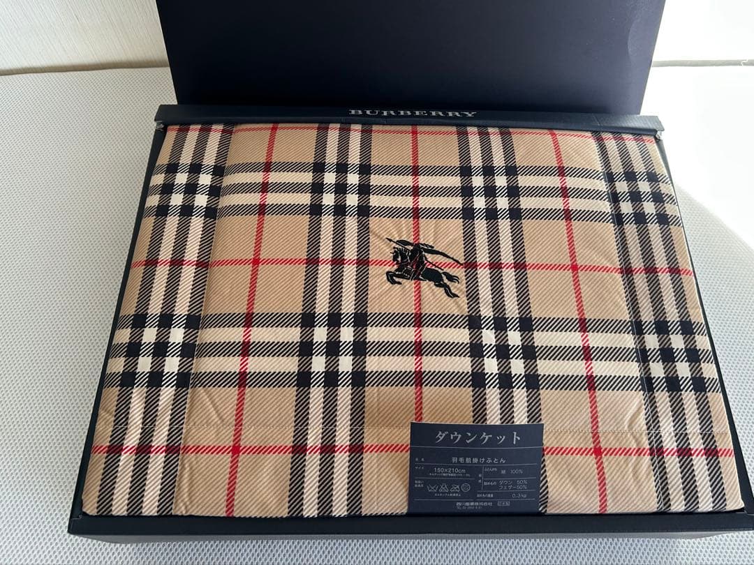 Burberry ダウンケット BURBERRY LONDON ダウンケット 羽毛肌掛けふとん 新品未使用 - メルカリ