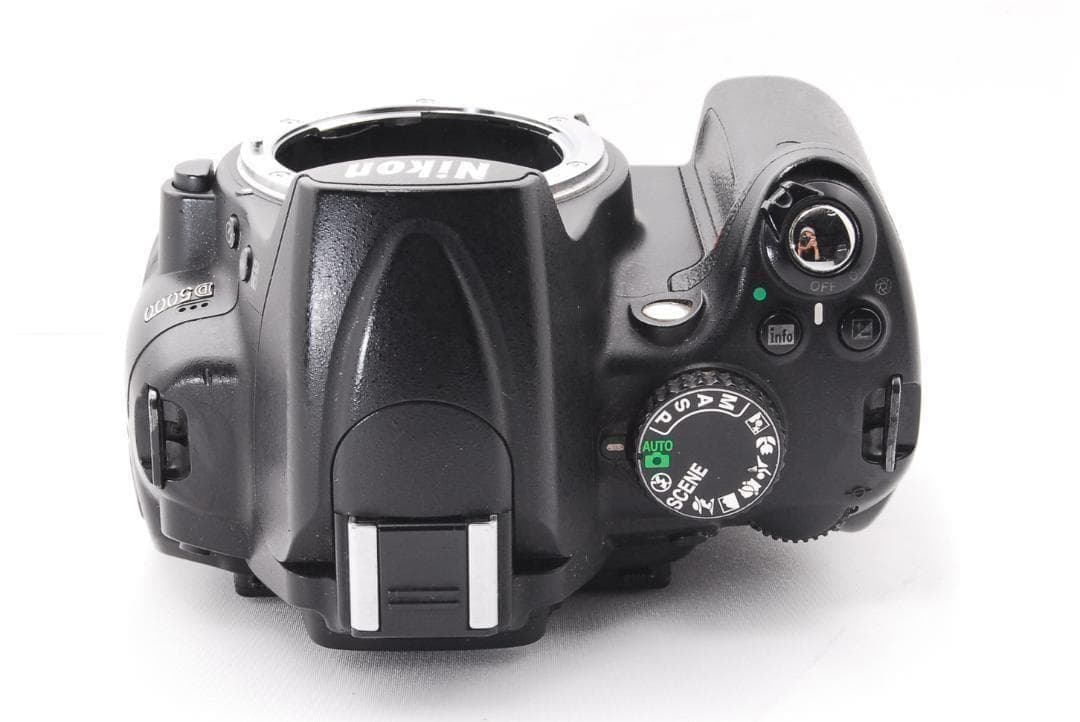 Nikon D5000 一眼レフカメラ シングルレンズセット スマホt転送 - メルカリ