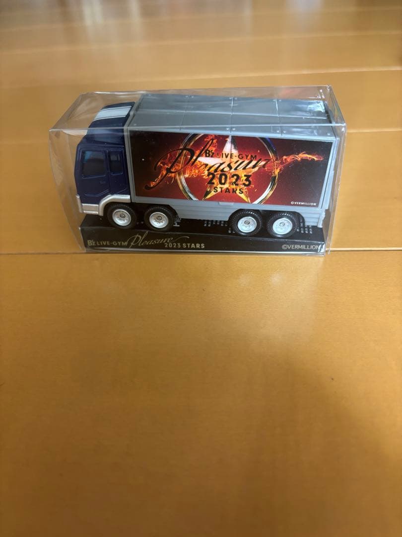 B'z ツアートラック Pleasure 2023 -STARS- - メルカリ