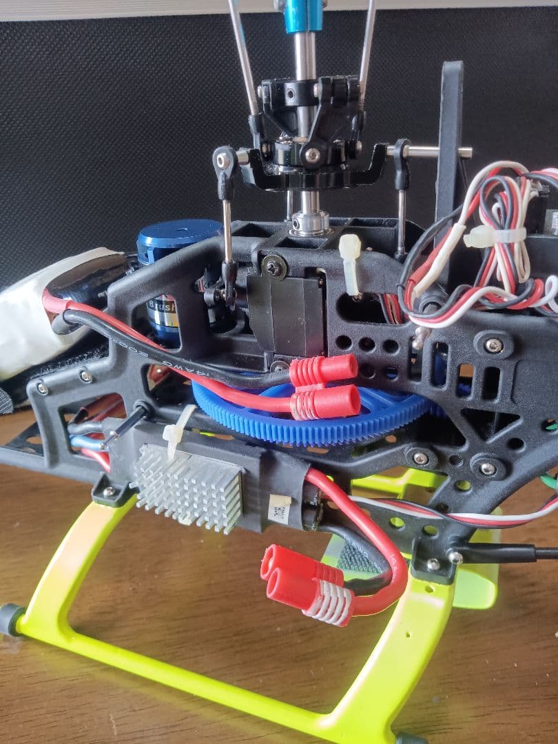 ワルケラV450D03 電動ヘリコプター アルミケース付き、おまけ付（写真