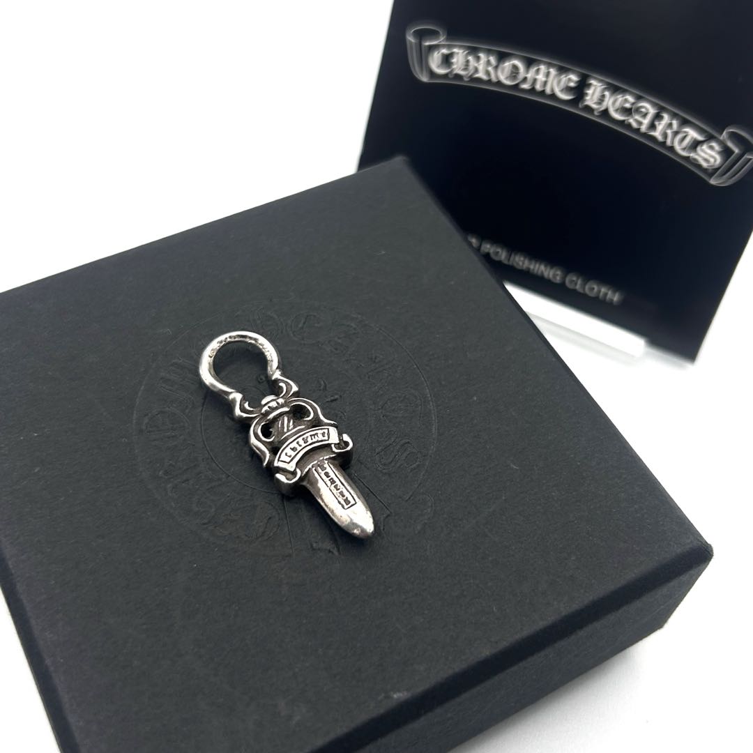 鑑定済】クロムハーツ ダガージップ チャーム ネックレストップ 925