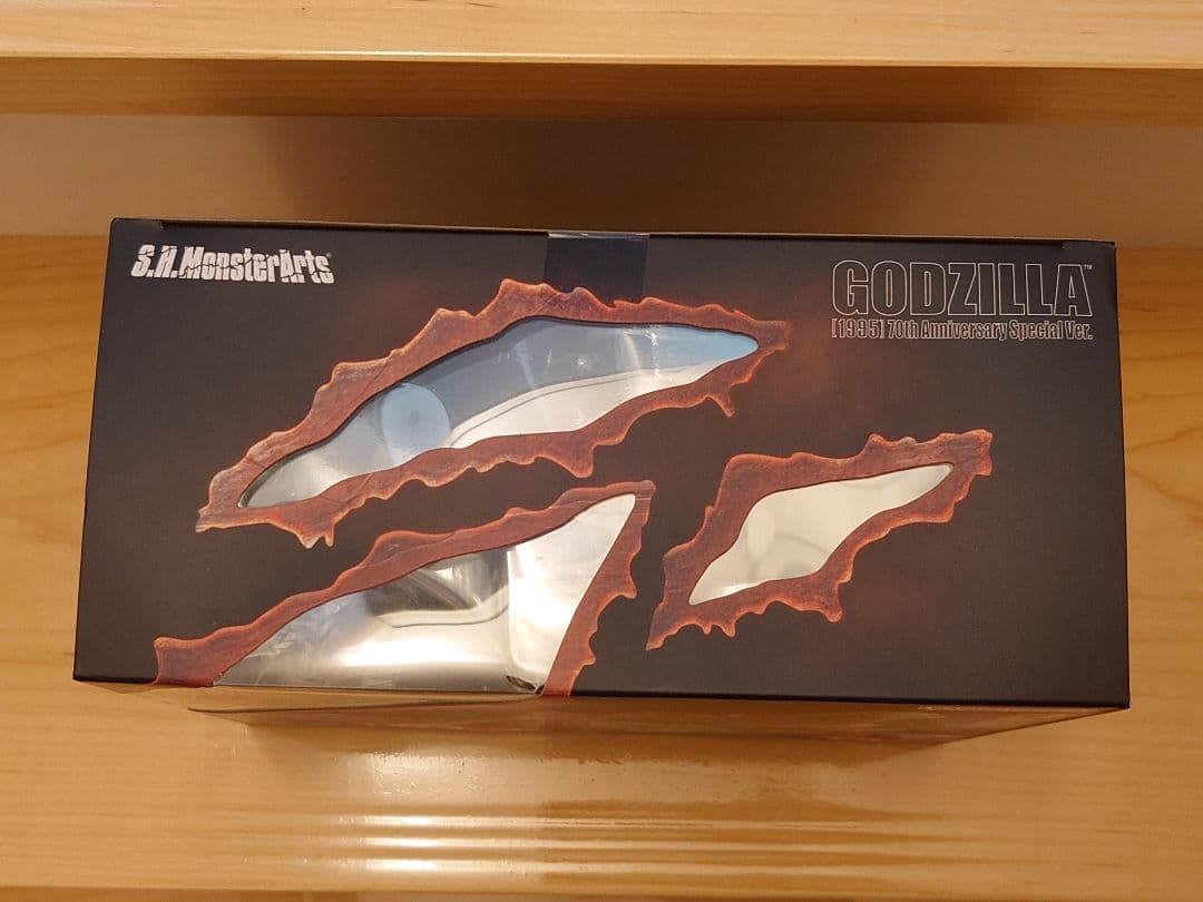 S.H.MonsterArts ゴジラ (1995) 70周年特別記念Ver.