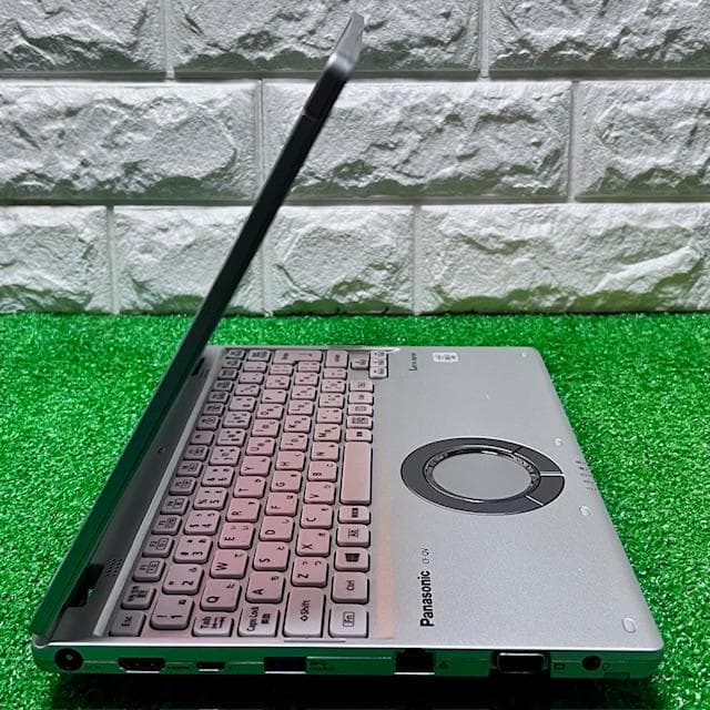 美品《累積使用1250時間》2in1コンバーチブル！Panasonic QV9