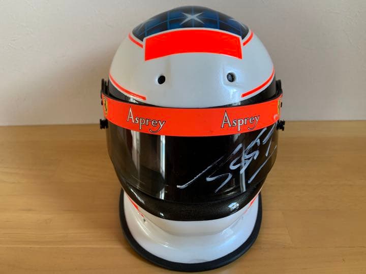 直筆サイン入り M.シューマッハ 1/2 ヘルメット 1996 BELL - メルカリ