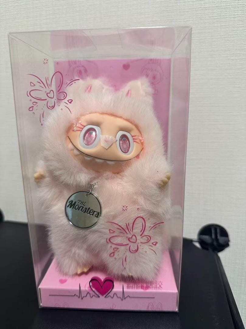 1 / 4 ZIMOMO LABUBUぬいぐるみキーホルダー ピンク - メルカリ