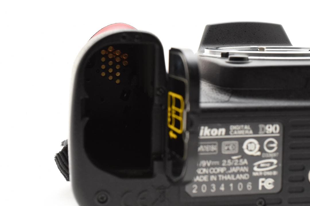 新品級 NIKON D90 デジタル ボディ ショット枚数 7539枚 M489 - メルカリ