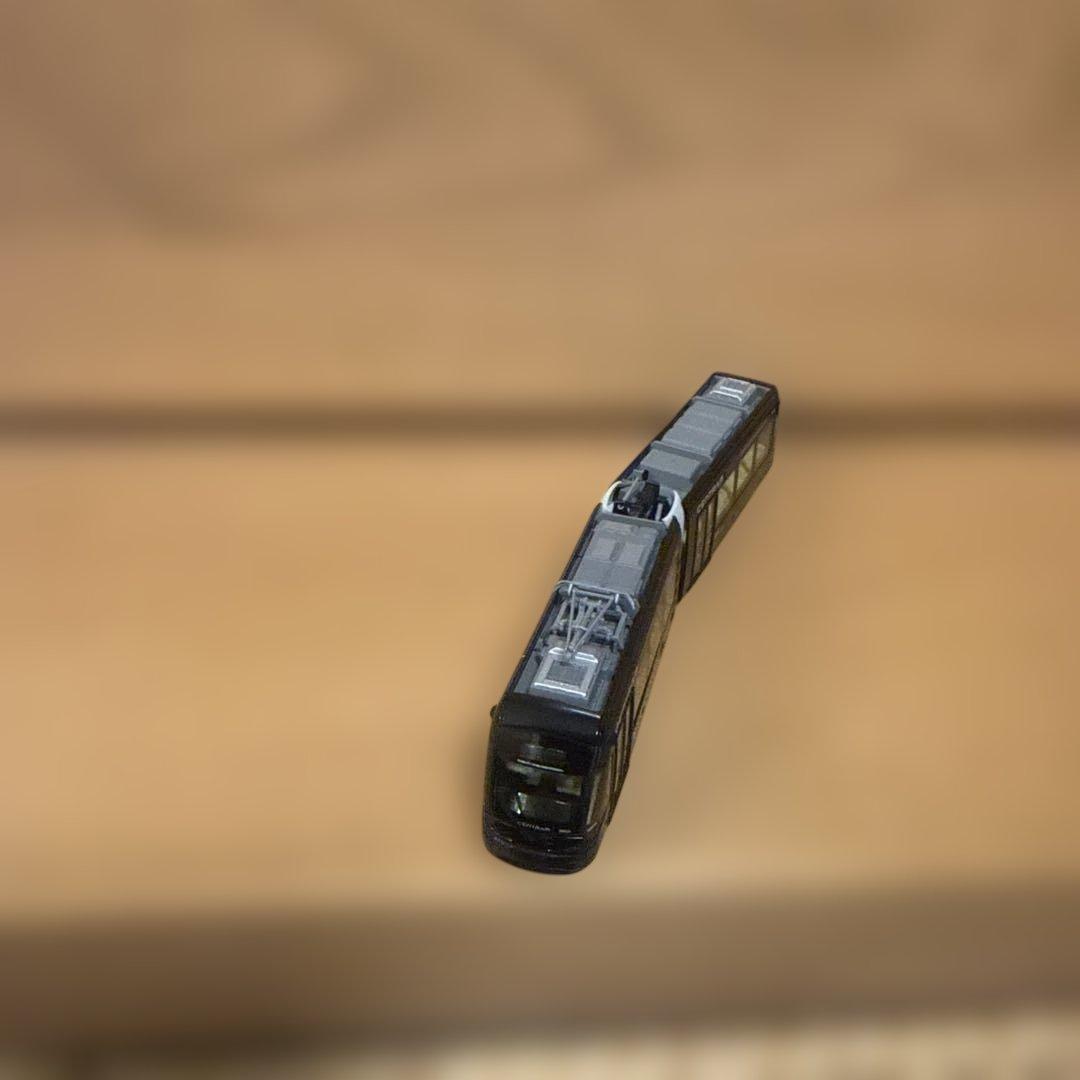 富士市内電車環状線〈セントラム〉9003（黒）14-802-3 - メルカリ