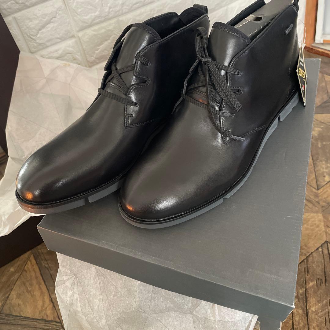 GORE-TEX 黒 レースアップブーツ　クラークス B.R.ONLINE - Style Web Magazine & Online Shop | ビー・アール