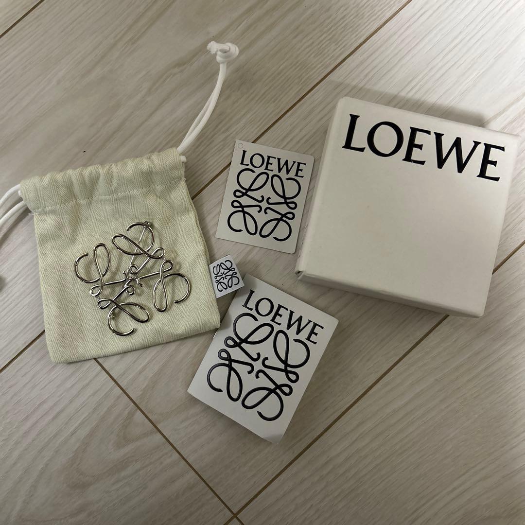 LOEWE ブローチ LOEWE（ロエベ） [新品/ラッピング済] ブローチ アナグラム ゴールド