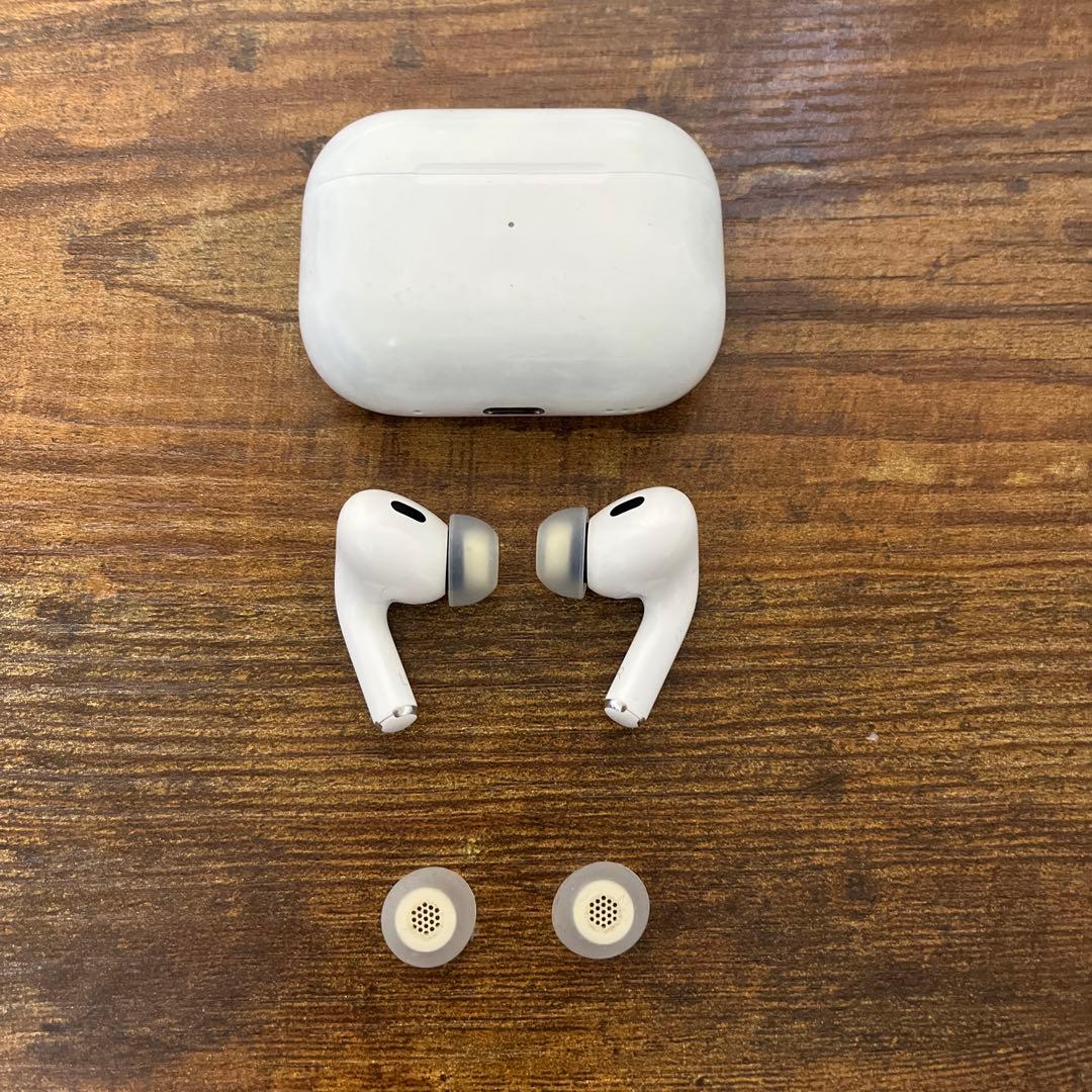 AirPods Pro 第2世代 lightning アップルAirPods Pro（第2世代）USB Type-C版レビュー。Lightning版と