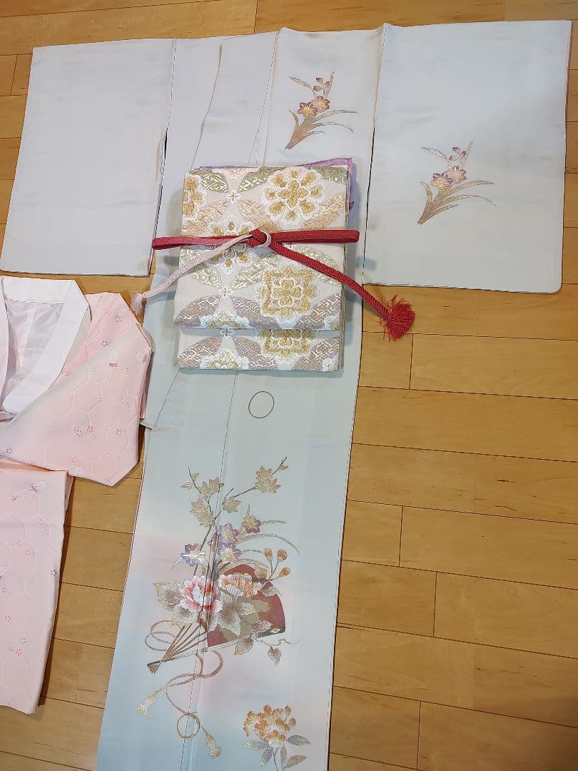 ririページ☆　袋帯単品高級　本金　紹巴　金彩　淡緑　七五三　入学式 礼装向け 袋帯 単品 お仕立て上がり「ベージュゴールド 七宝花菱