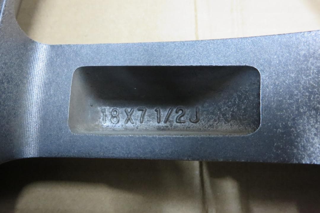 トヨタ 30系 プリウス G's 純正 18インチ 7.5J +50 100