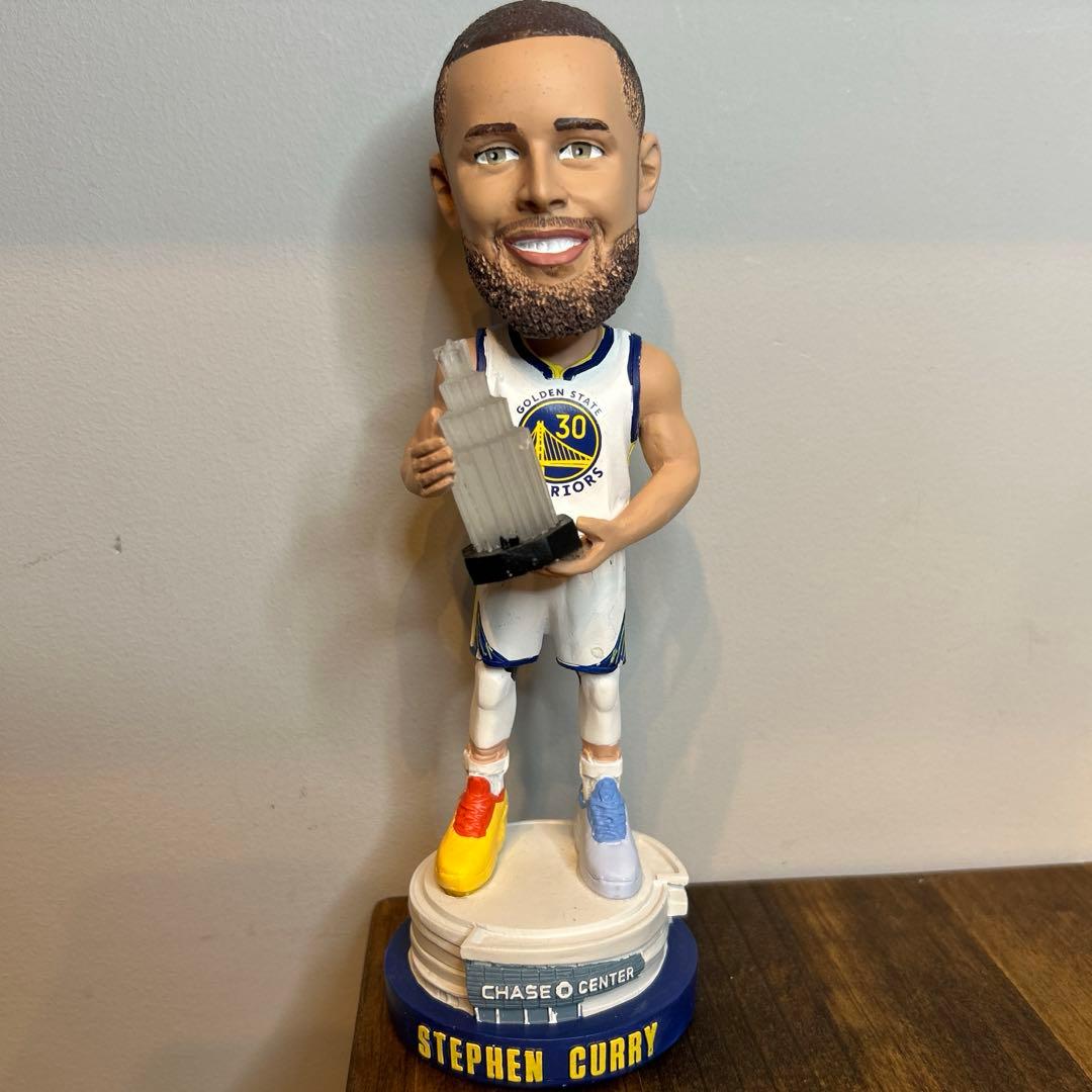 ステフィンカリーオールスターMVP LIMITED EDITION ボブルヘッド
