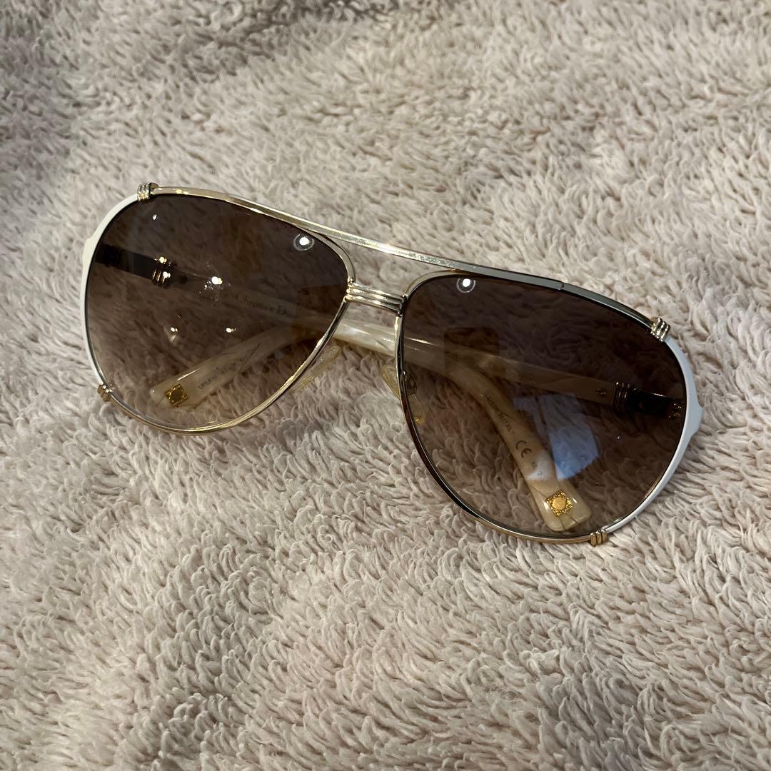 Dior ゴールドフレーム ブラウンレンズ サングラス - メルカリ