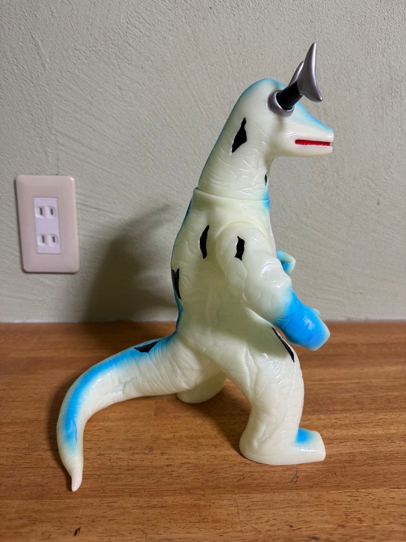 マルサン エレキング 450 蓄光 55th ソフビ ブルマァク m1号 - メルカリ