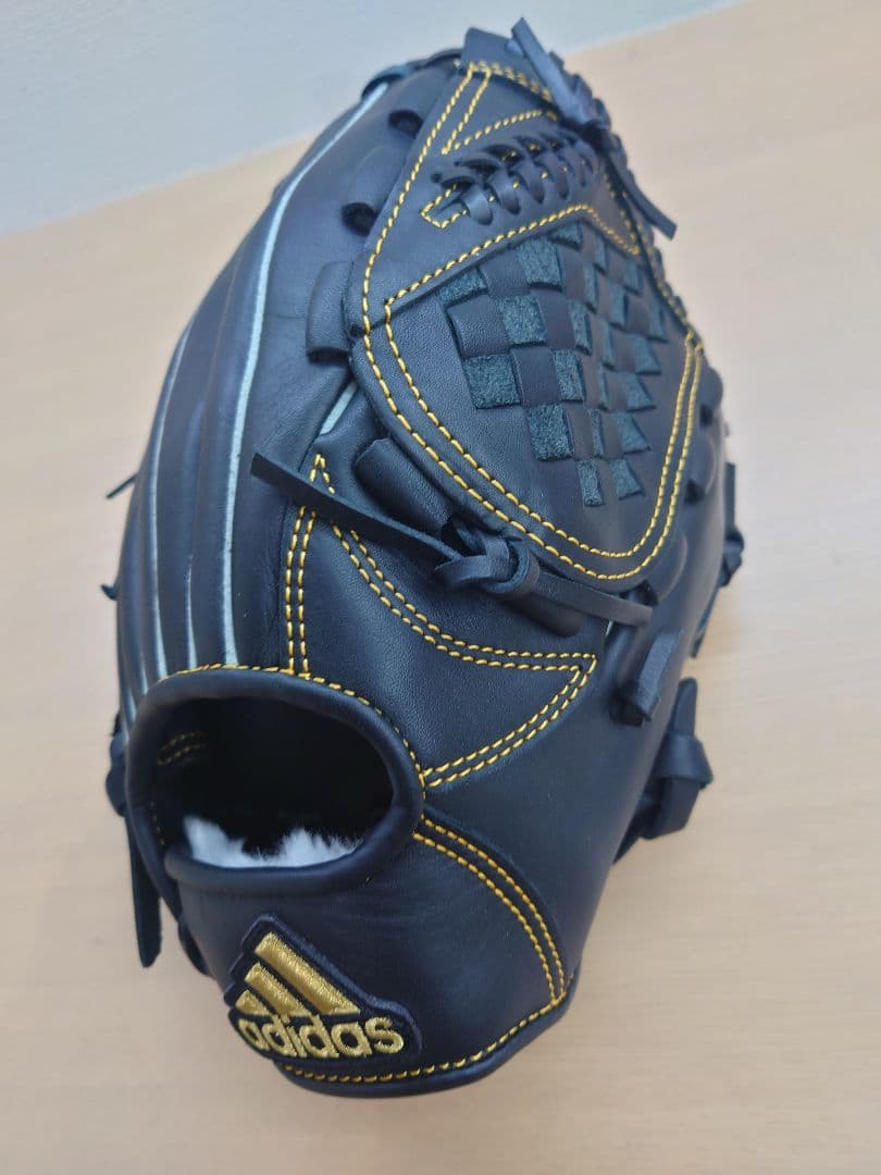 ★adidas 一般・大人用　軟式グローブ オールラウンド用 一般 軟式 グローブ オールラウンド 大人用 アディダス ピンク