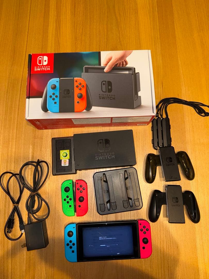 写真3枚目プレゼント】Nintendo Switch 本体と各種おまけ付 - メルカリ