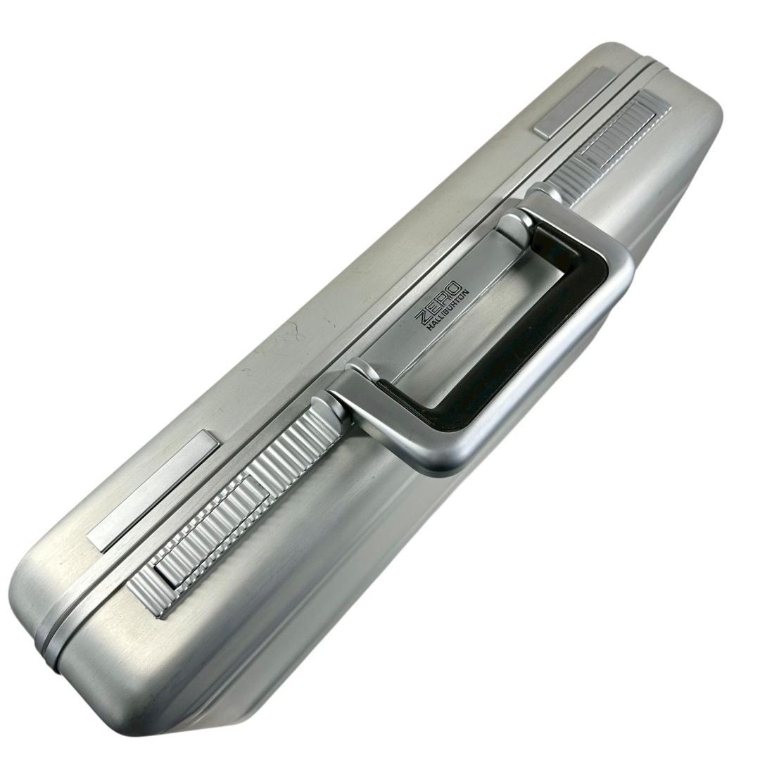 ゼロハリバートン アタッシュケース アルミ シルバー A4収納可