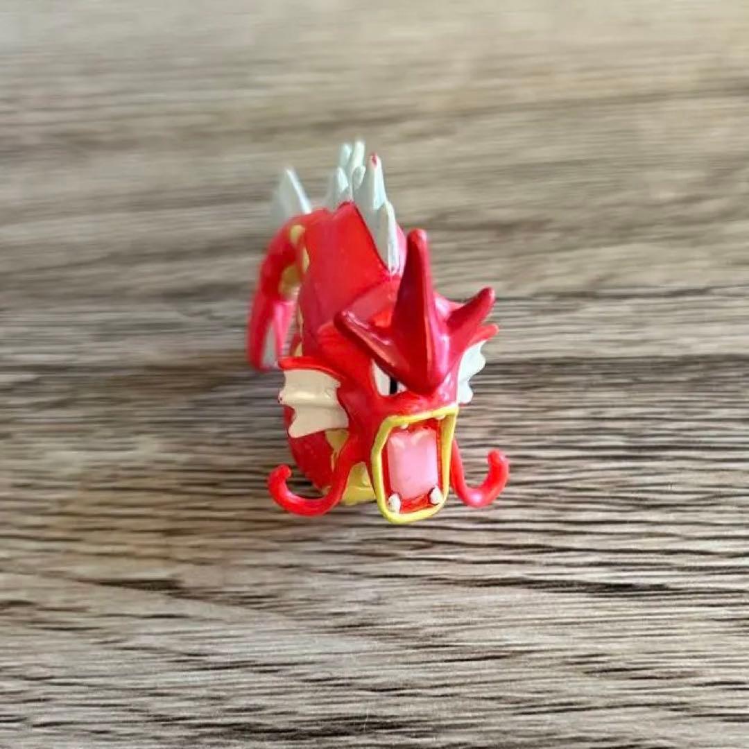 初期】モンコレ 赤いギャラドス レア - メルカリ