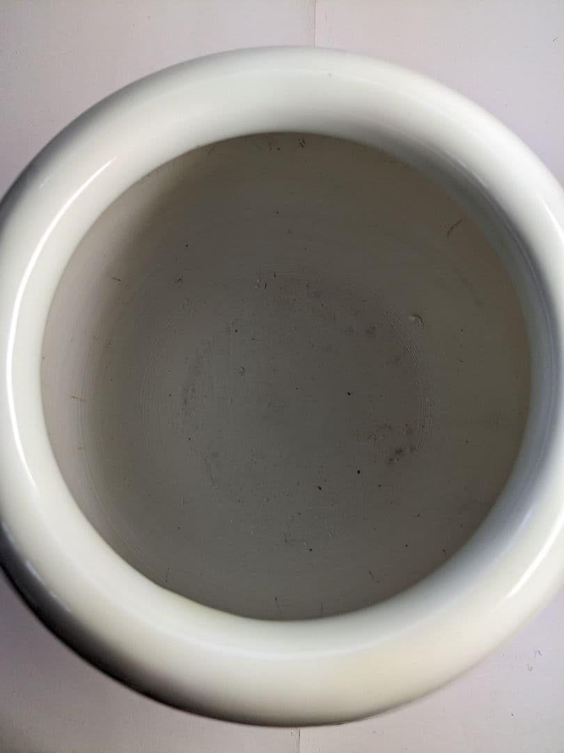 有田焼 十一代今泉今右衛門作、『錦菊花文三足手あぶり』、銘有