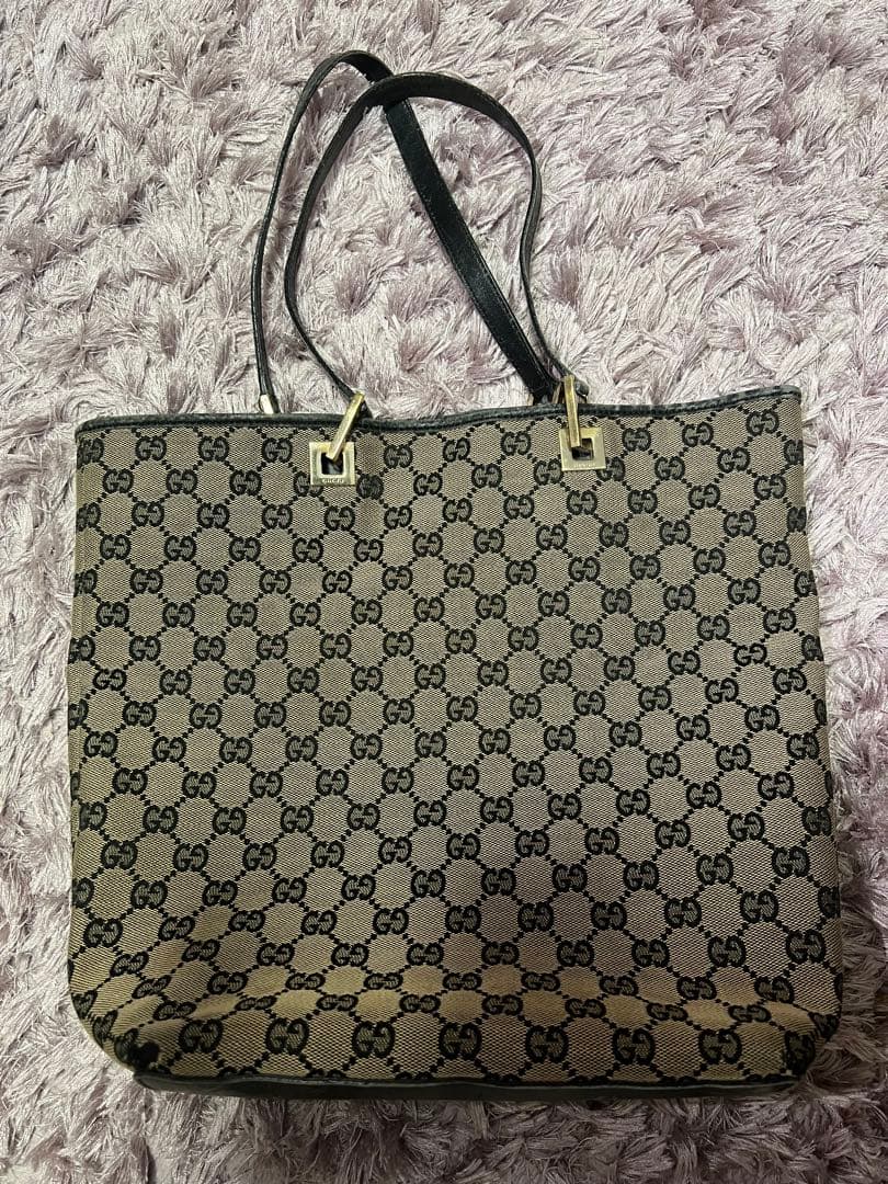 Gucci GGパターントートバッグ 大きめ ベージュ/黒