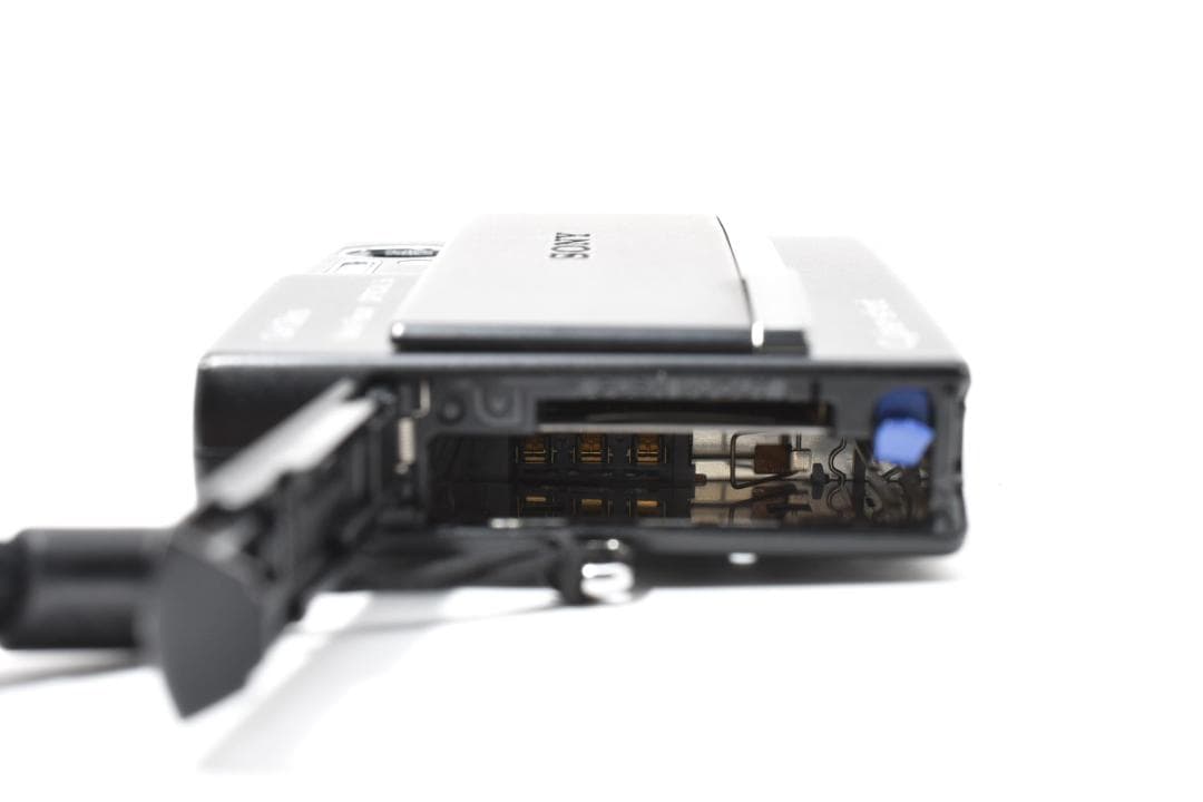 《 美品 》　ソニー　SONY Cyber-shot DSC-T9 ブラック