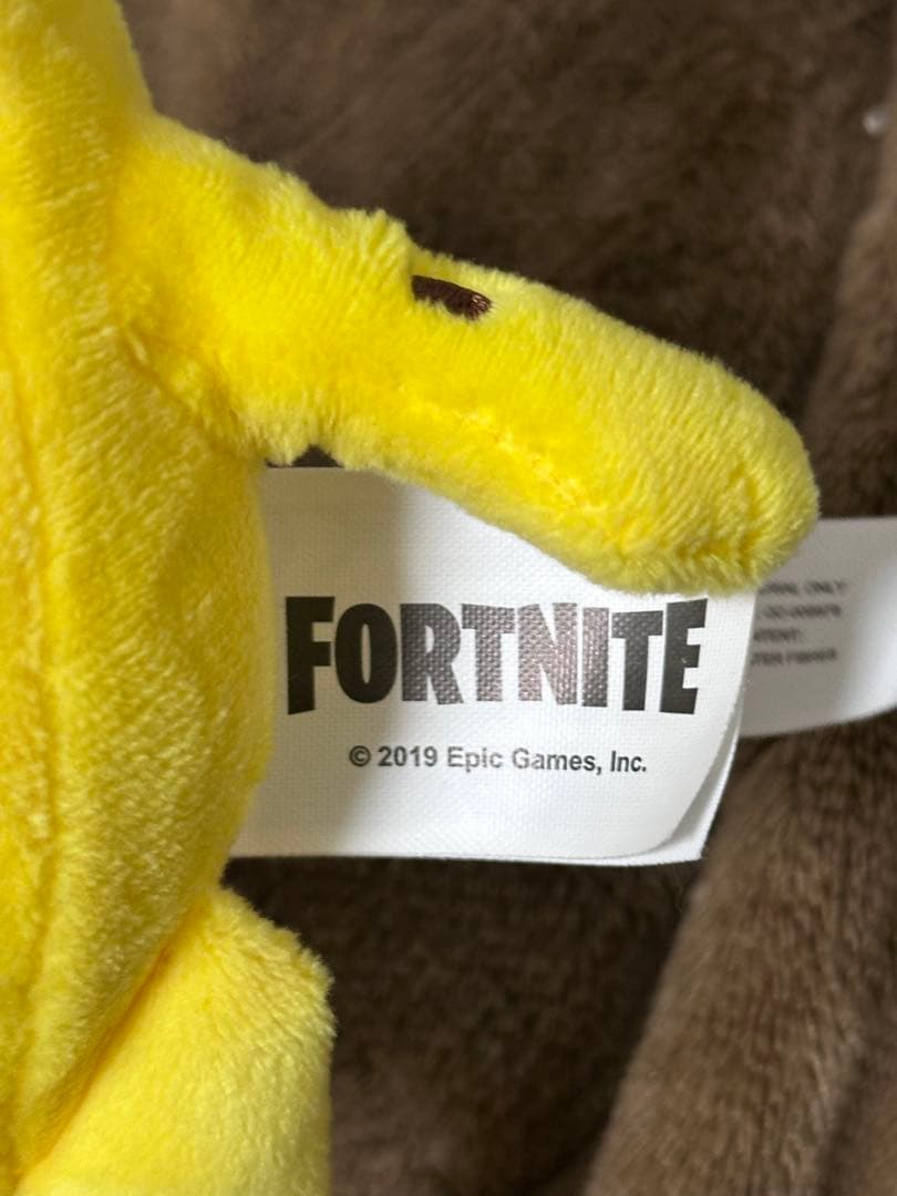 正規品 Fortnite フォートナイト Peely ピーリー ぬいぐるみ - メルカリ