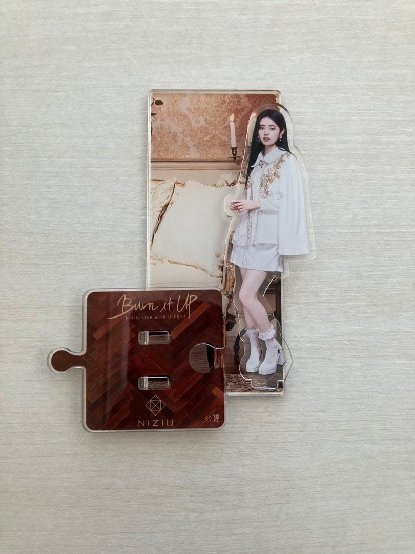 匿名配送】NiziU Rima Burn it Up アクリルスタンド - メルカリ