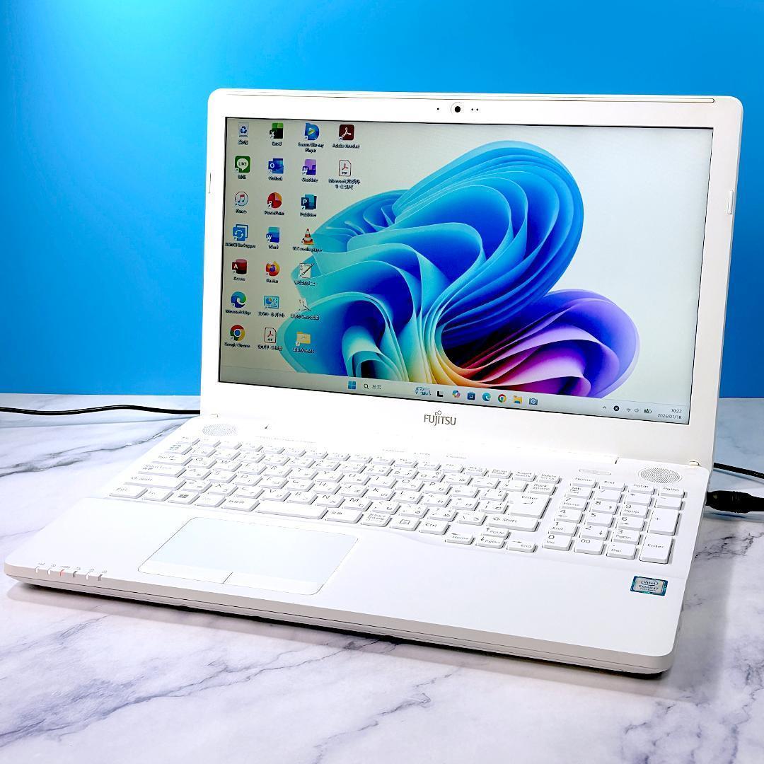 美品☆Corei7・8GB・SSD・MSOffice付 ホワイト ノートパソコン - メルカリ