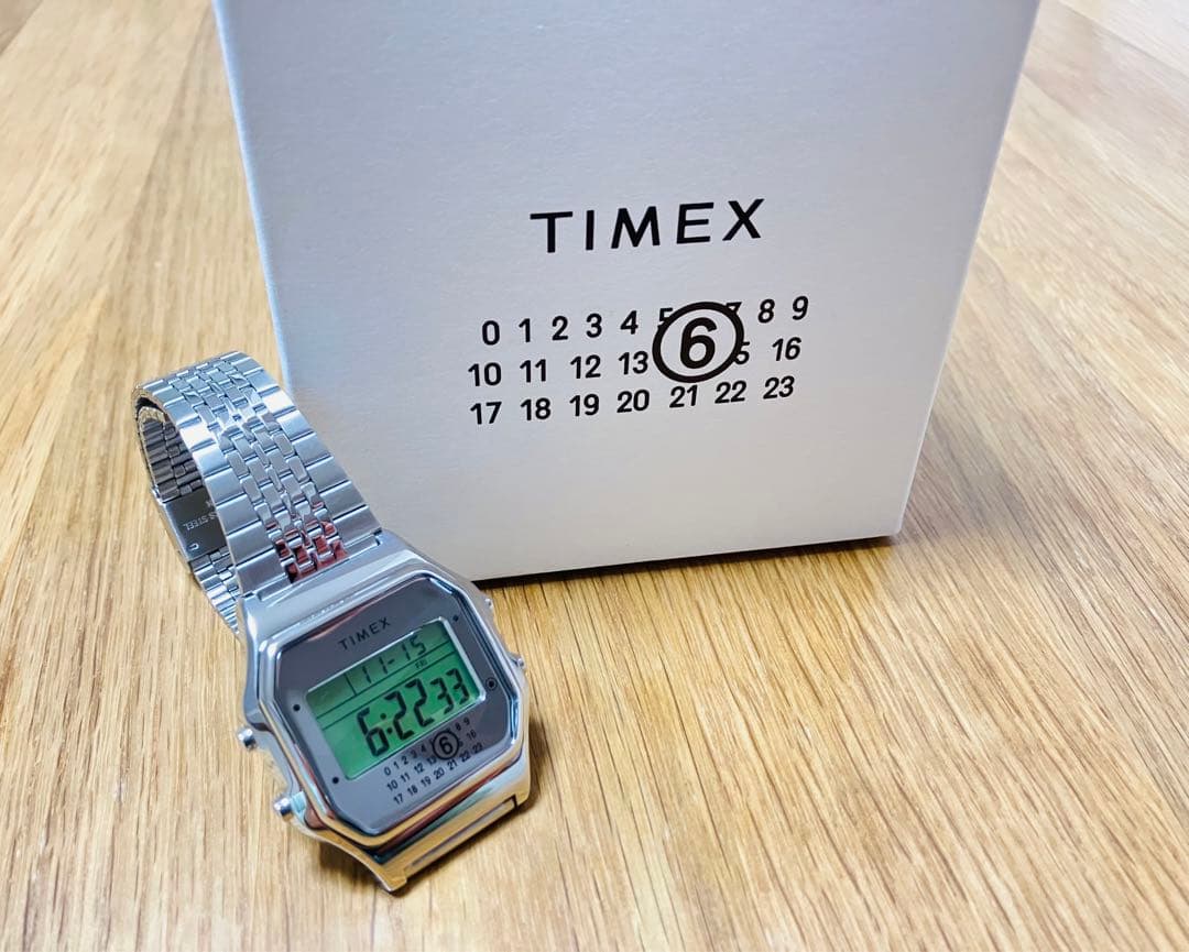 時計 TIMEX x MM6 Maison Margiela T80 Silver timex releases MM6 maison margiela steel watch that fits around