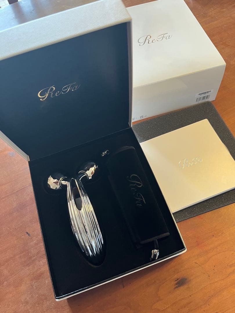 新品ReFa リファカラットレイRF-PC2019B SILVER ReFa CARAT RAY リファ カラットレイ RF-PC2019B 美顔ローラー