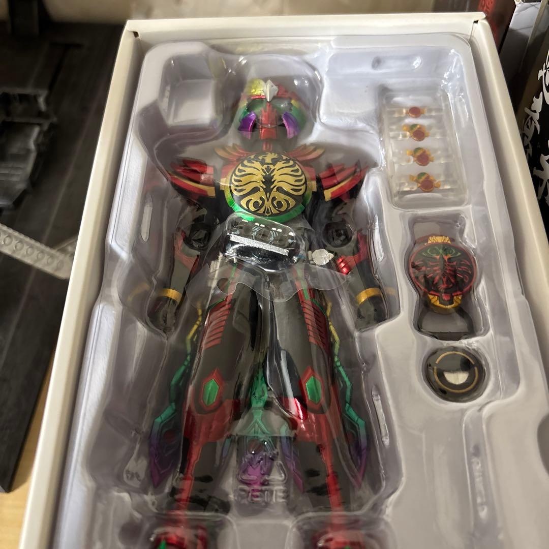 真骨彫 S.H.Figuarts 仮面ライダー オーズ　タジャドルエタニティ