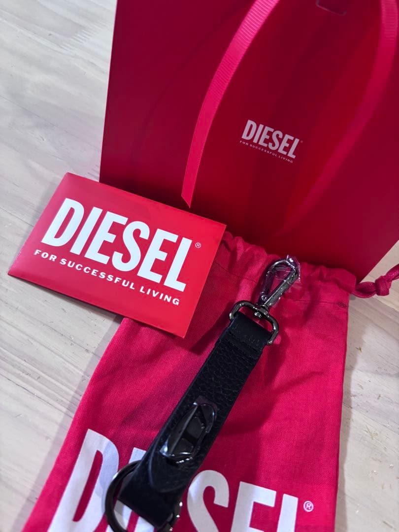 DIESEL キーリング 新品未使用 DIESEL（ディーゼル） キーリング BUSY-KEY X09019 P0685 メンズ