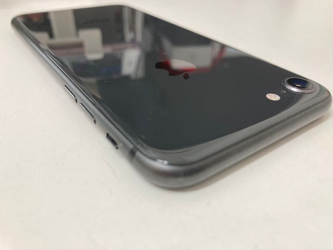 iPhone 8 64GB ブラック SIMフリー K1968 - スマートフォン本体新しい