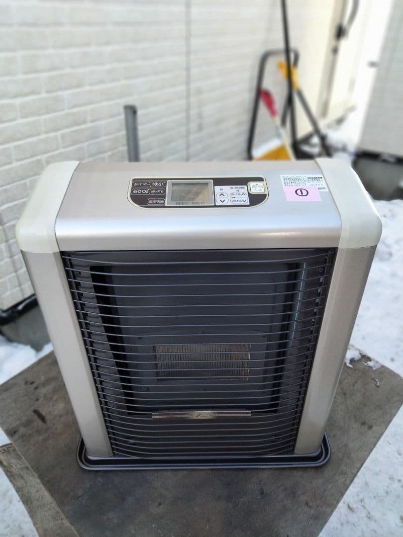 サンポットFF石油ストーブゼータス！品番「FFR‐563SX」2018年式中古品